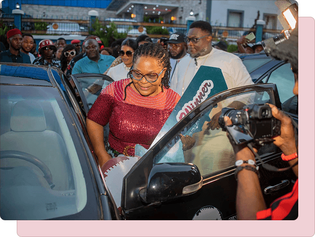 Realtor receiving car reward